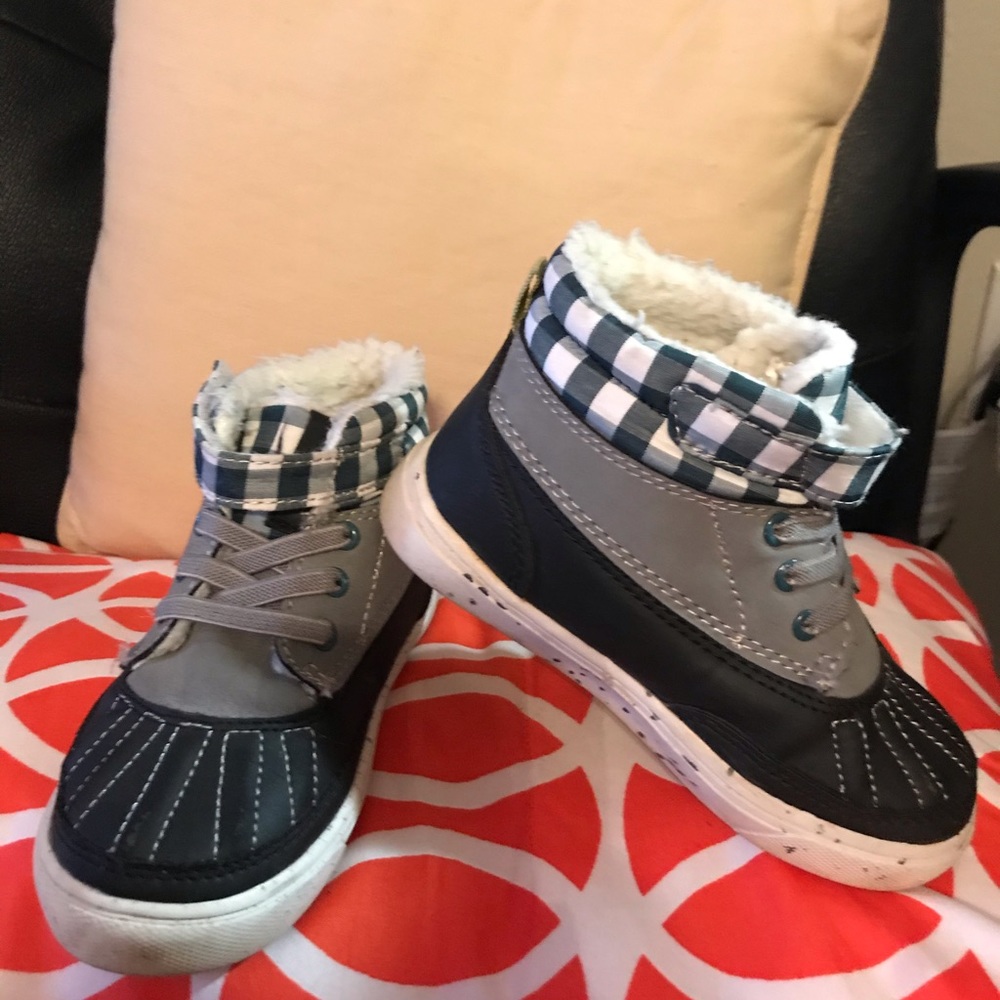 Cat & Jack Toddler boys boots